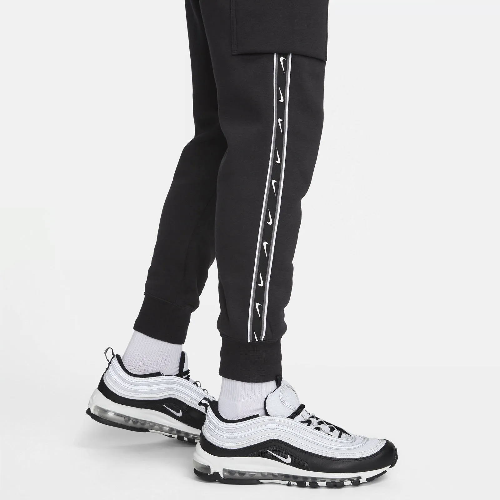Nike Sportswear Repeat Cargo Pants
